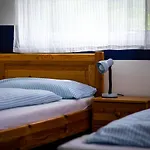 Nefelejcs Apartmanhaz * Денешдиаш