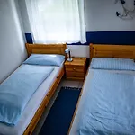 Nefelejcs Apartmanhaz Денешдиаш