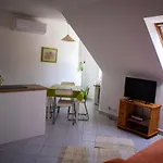 Nefelejcs Apartmanhaz Апартаменты *