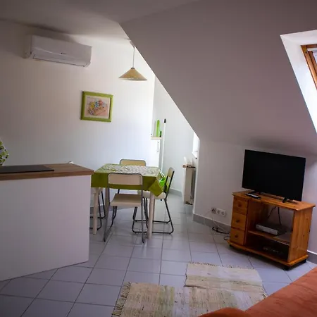 Nefelejcs Apartmanhaz Apartmán *