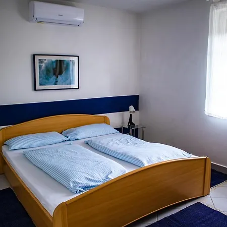 Nefelejcs Apartmanhaz * Gyenesdiás