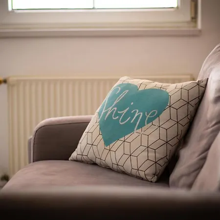 Nefelejcs Apartmanhaz * Gyenesdiás