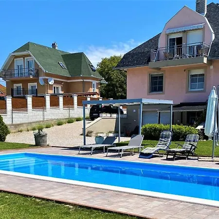 Apartment Nefelejcs Apartmanhaz