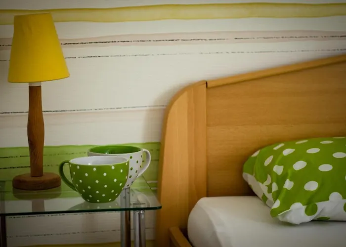 Nefelejcs Apartmanhaz Gyenesdiás