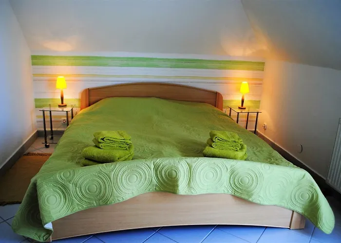 Nefelejcs Apartmanhaz *