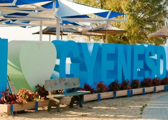 Nefelejcs Apartmanhaz Gyenesdiás